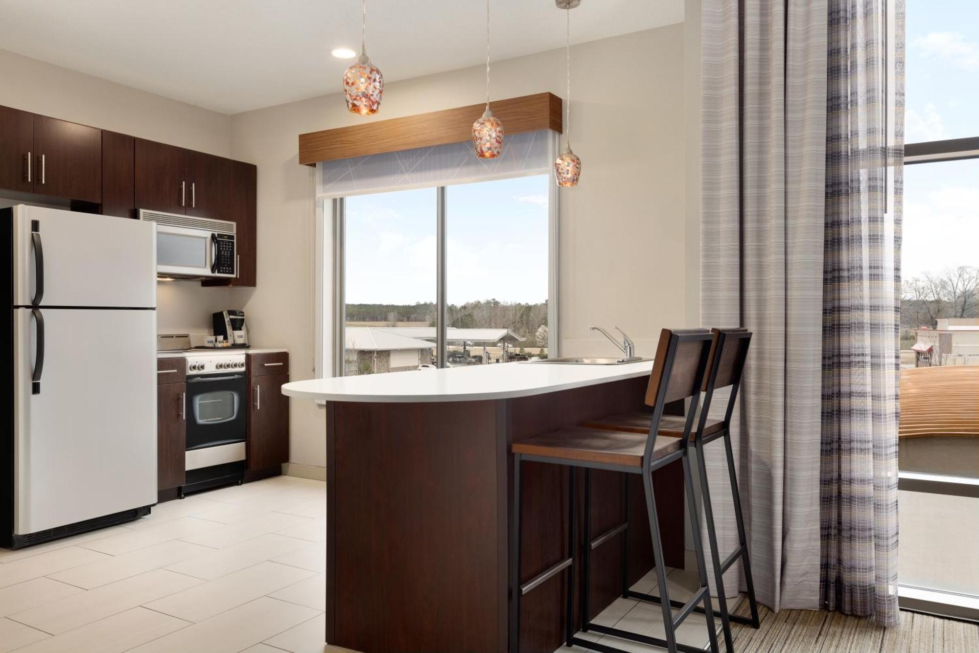 Holiday Inn Express Hotel & Suites Opelika Auburn By Ihg Zewnętrze zdjęcie