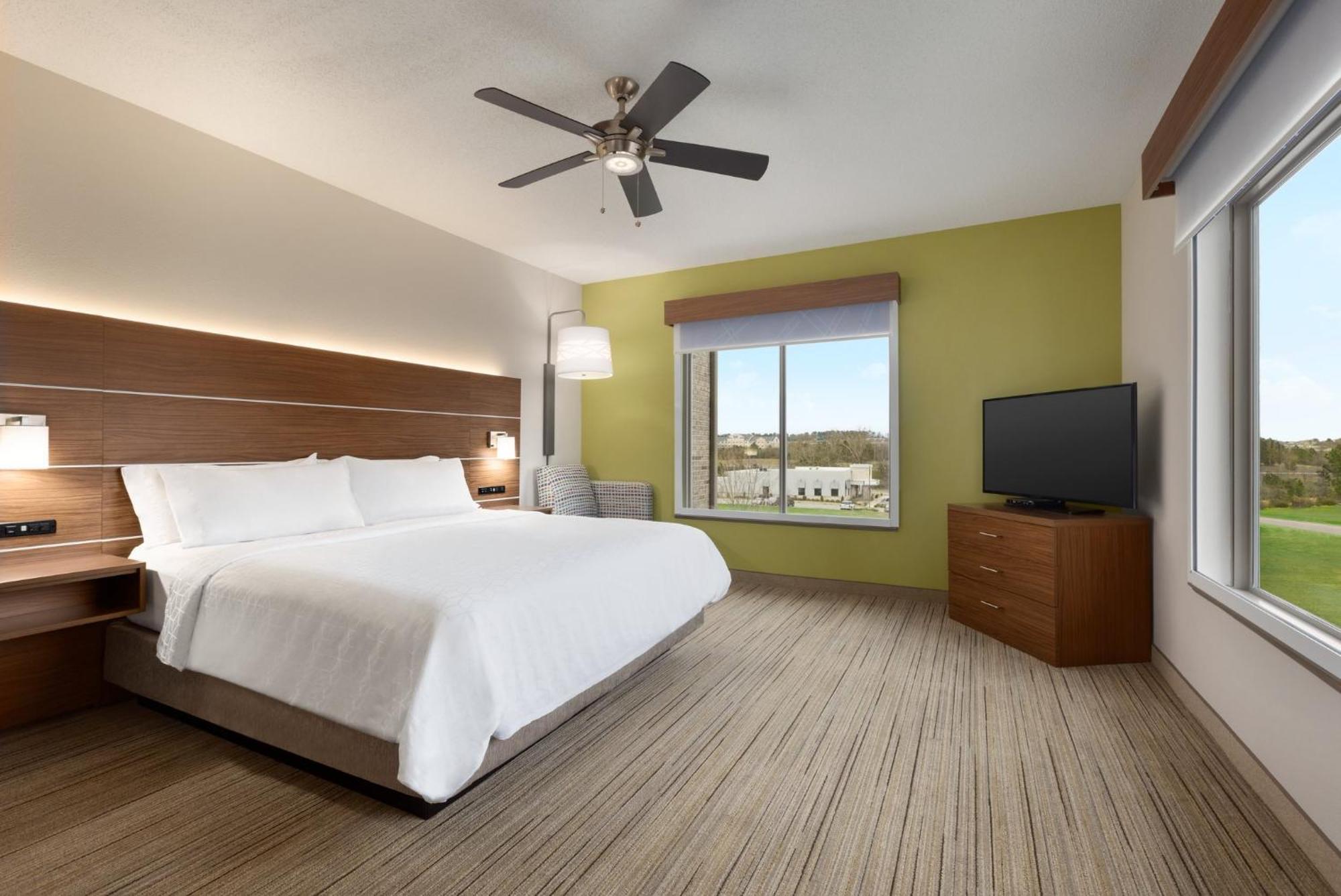 Holiday Inn Express Hotel & Suites Opelika Auburn By Ihg Zewnętrze zdjęcie