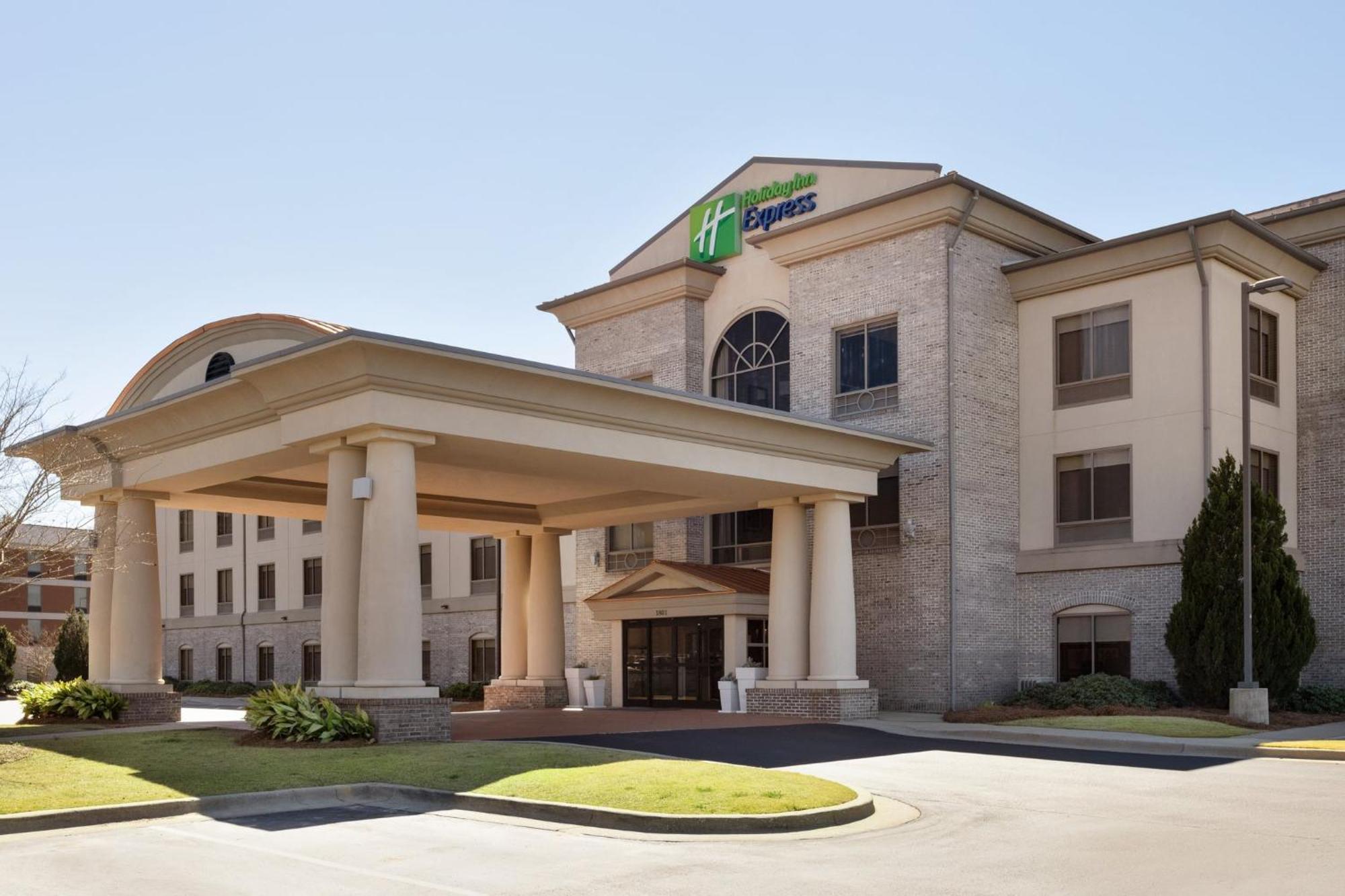 Holiday Inn Express Hotel & Suites Opelika Auburn By Ihg Zewnętrze zdjęcie