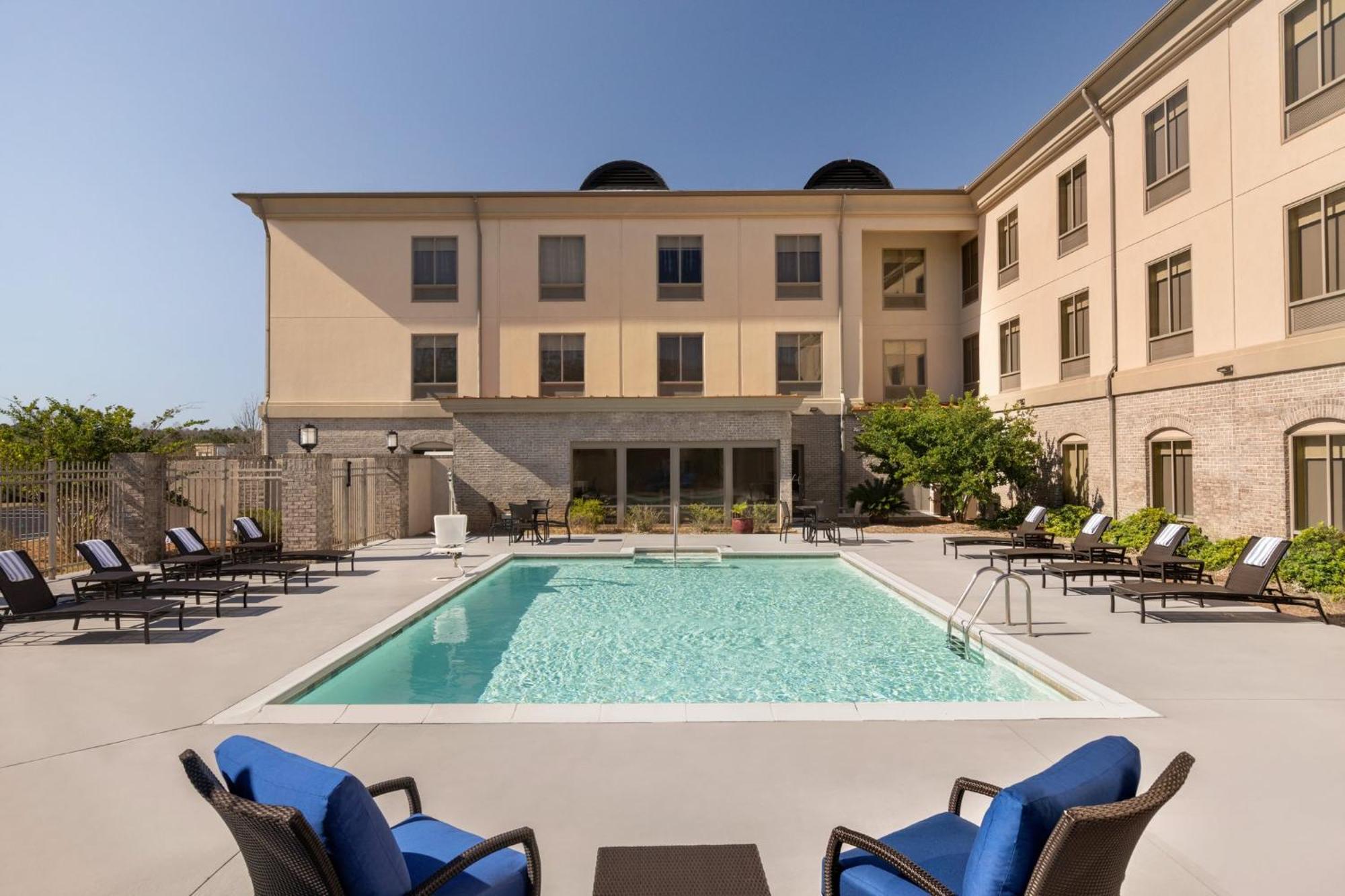 Holiday Inn Express Hotel & Suites Opelika Auburn By Ihg Zewnętrze zdjęcie