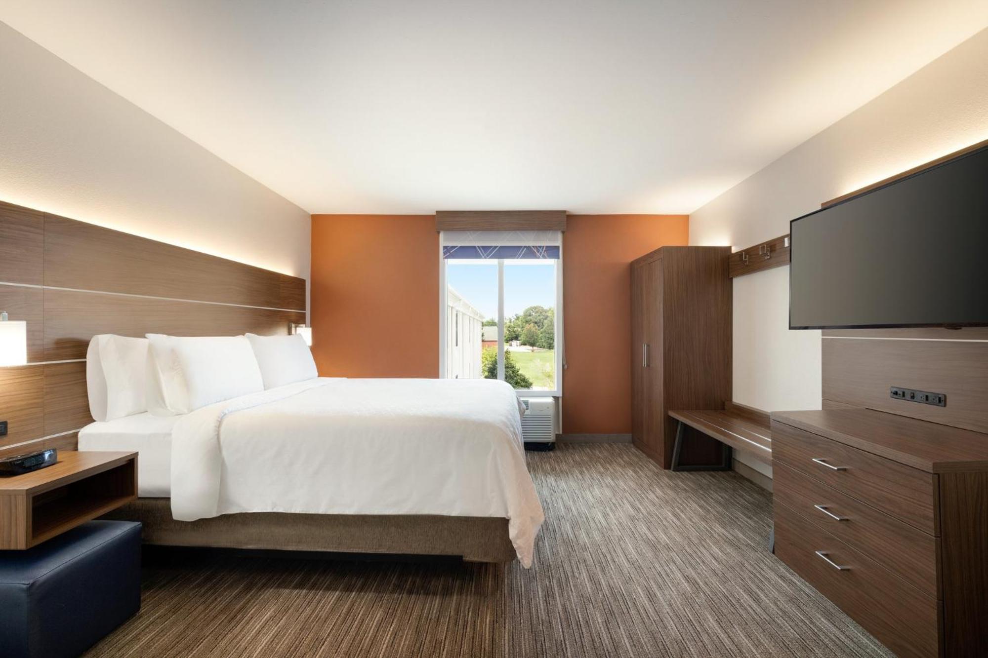 Holiday Inn Express Hotel & Suites Opelika Auburn By Ihg Zewnętrze zdjęcie